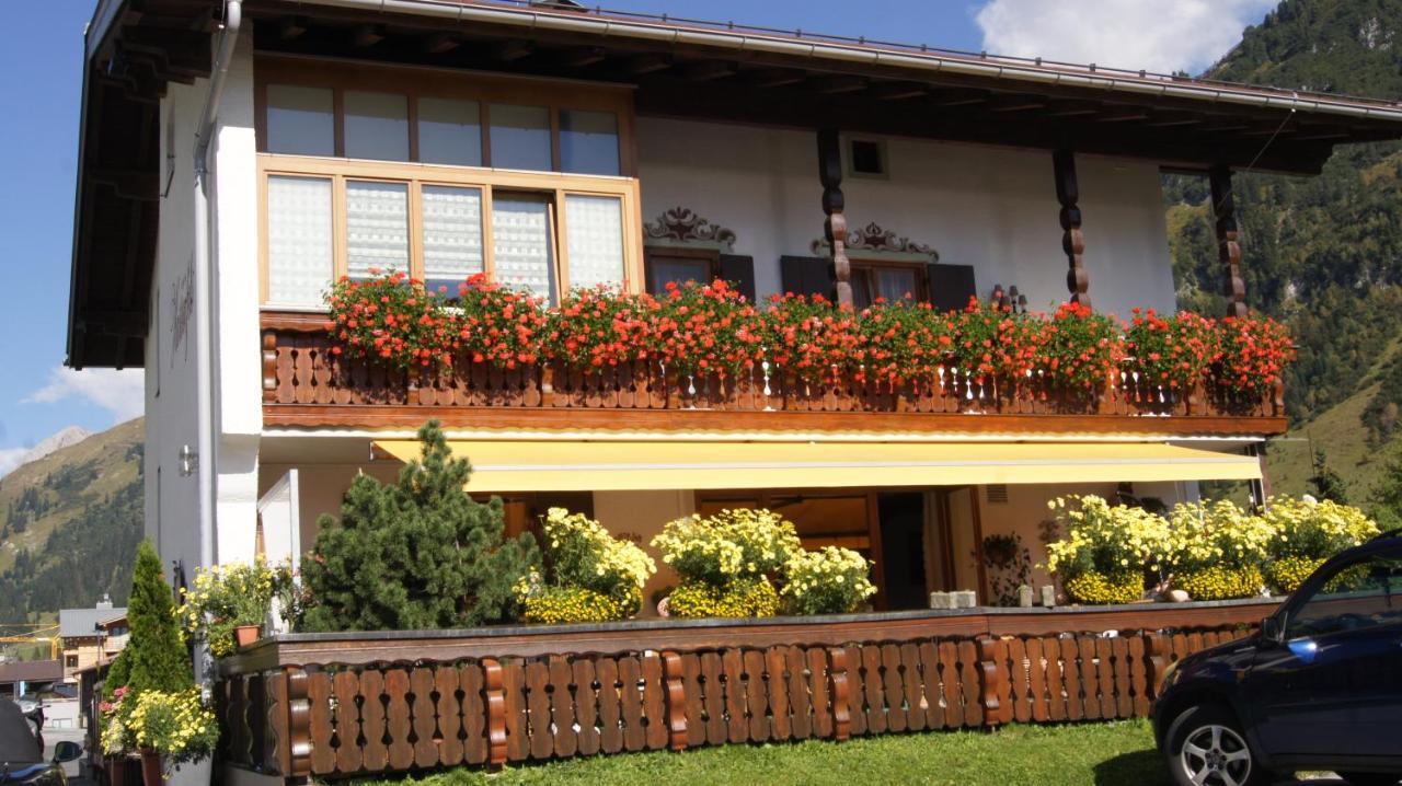 Pension Hartenfels Lech am Arlberg Exterior photo